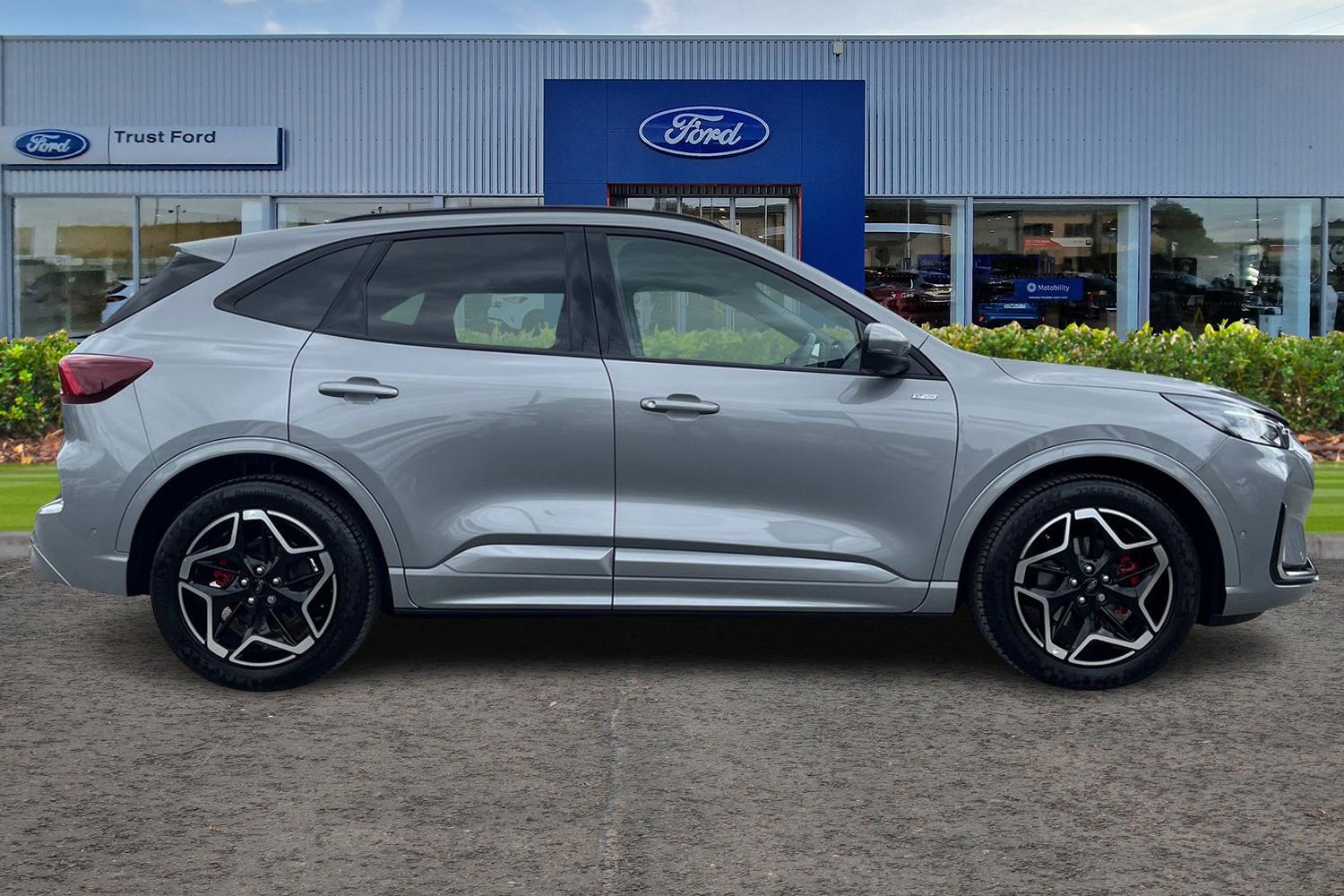 Ford Kuga Photo 2