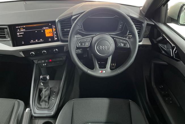 Audi A1 Photo 11