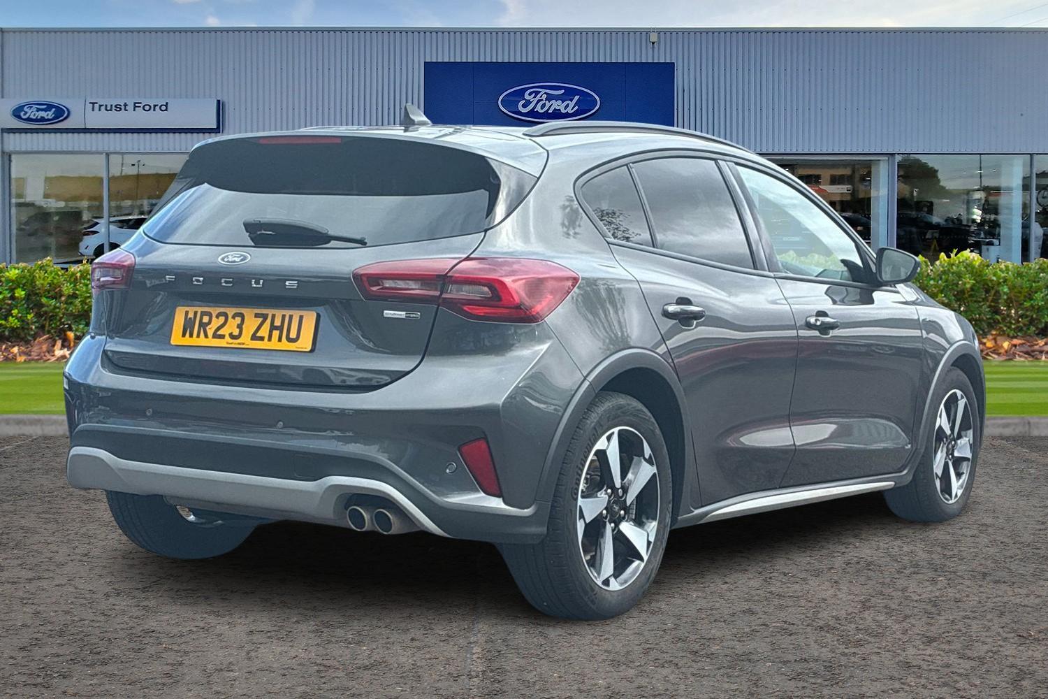 Ford FOCUS Photo 3