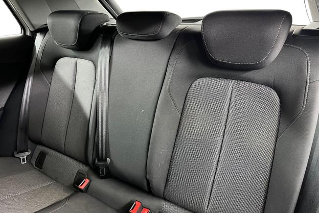 AUDI Q2 Photo 9