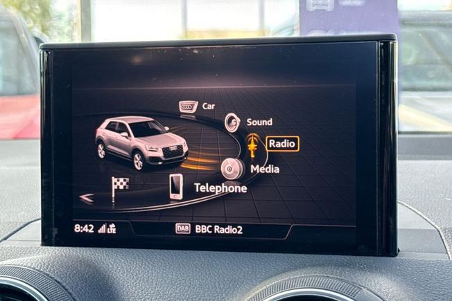 AUDI Q2 Photo 13