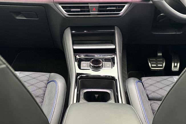 VOLKSWAGEN Tiguan Photo 23