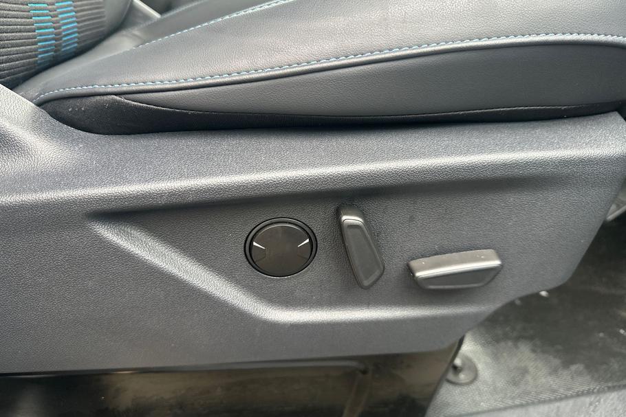 Used Ford E-TRANSIT CUSTOM MX75KEK 28