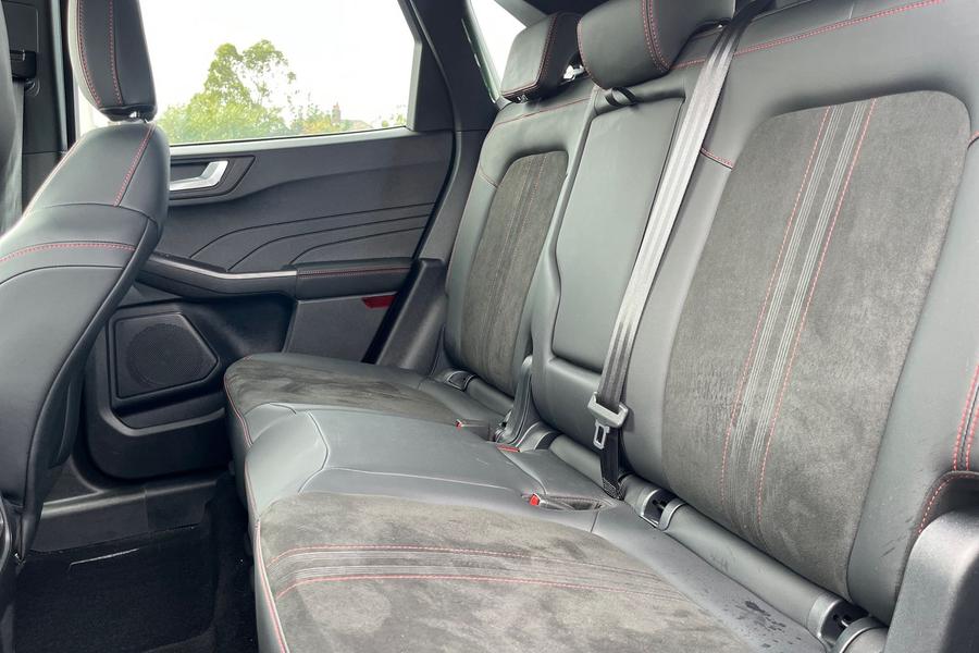 Ford KUGA Photo autoimg-52ae0ed30b9d08ea6ada2d19b9fa7577dc67b9ec.jpg
