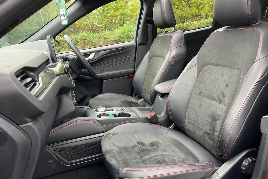 Ford Kuga Photo autoimg-52b0e92502c66a5df229c7a4f7501d4ff7d0c717.jpg