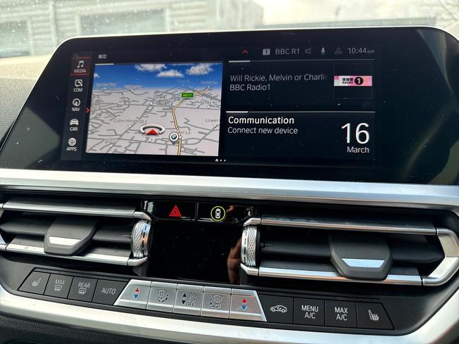 BMW 3 Series Photo 13