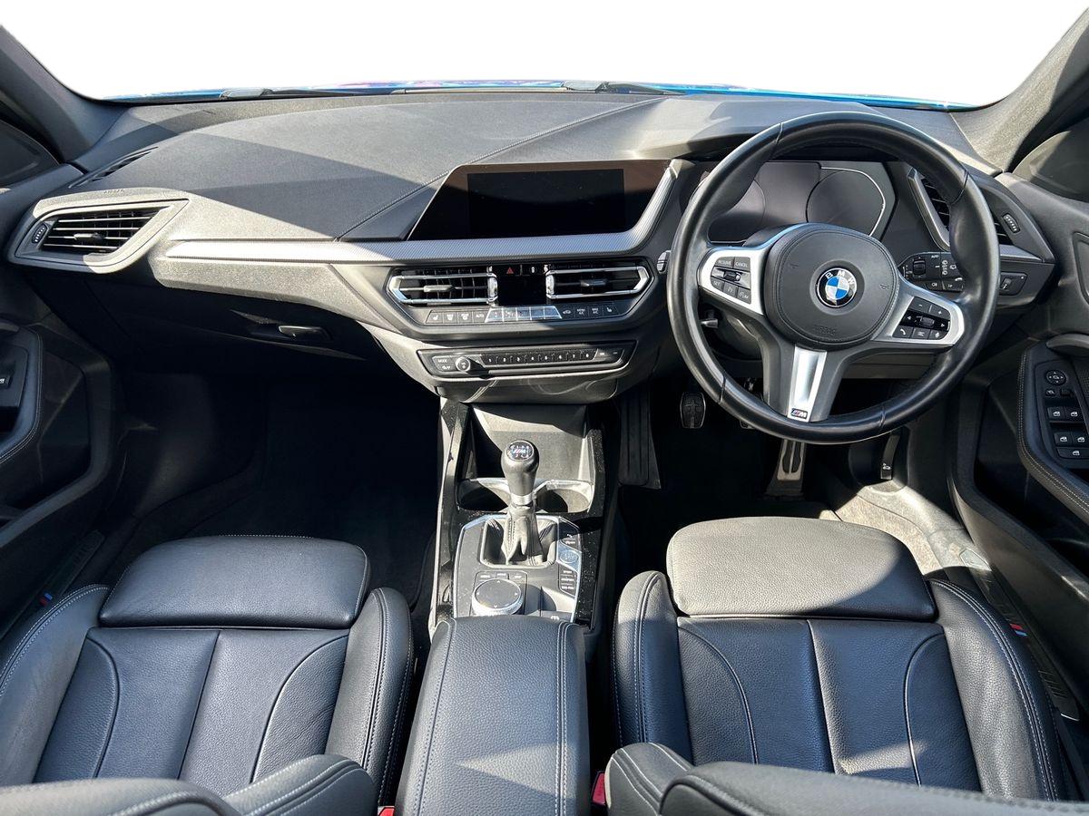 BMW 1 Series Photo 8