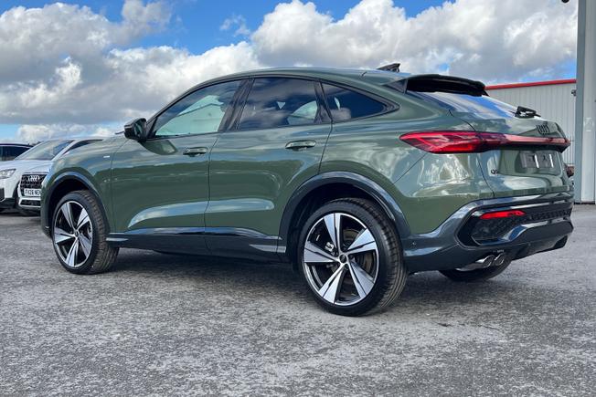 AUDI  Q5 Sportback Photo 49