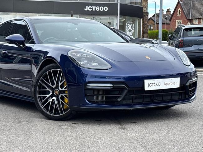 PORSCHE Panamera Photo 25