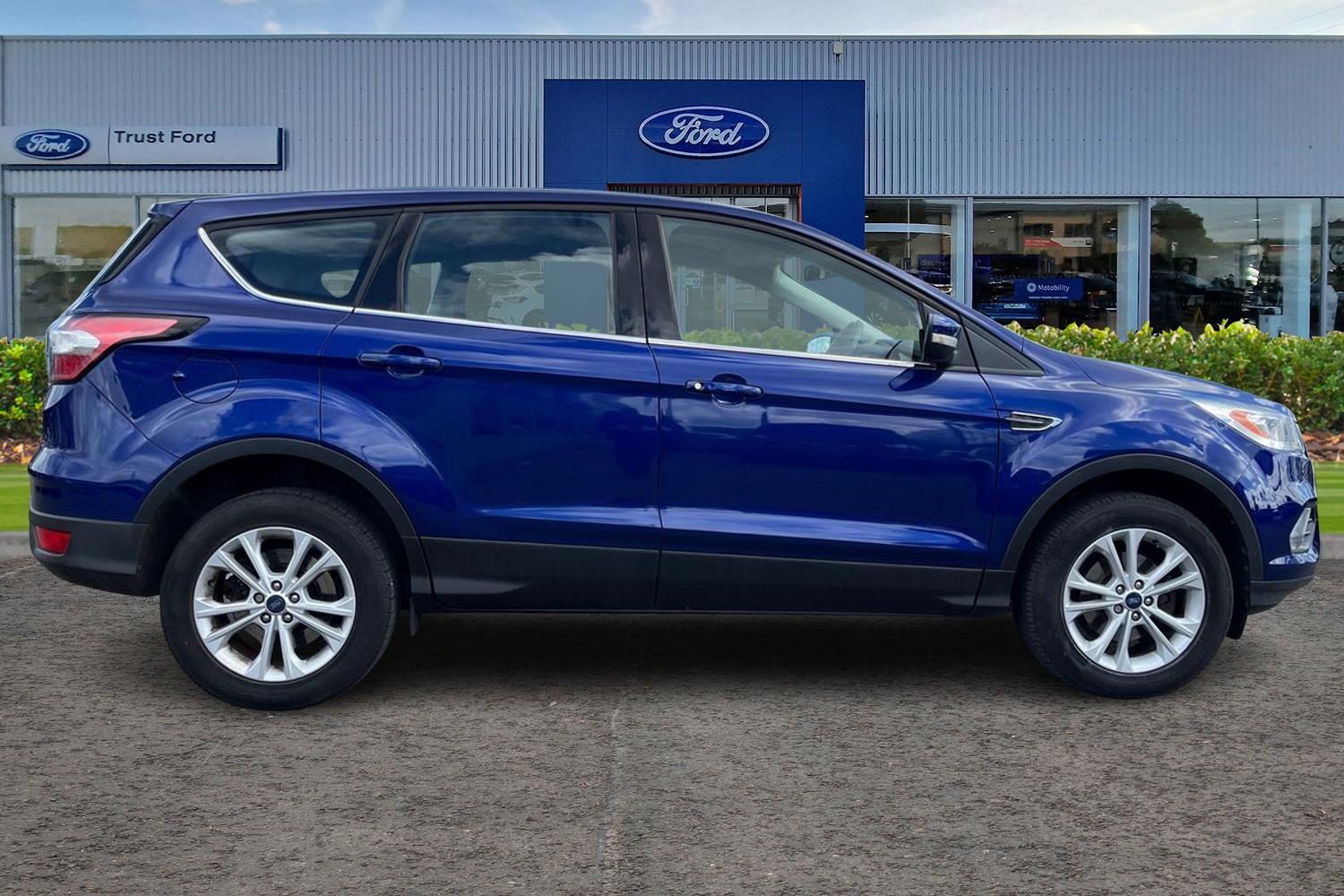 Ford KUGA Photo 2
