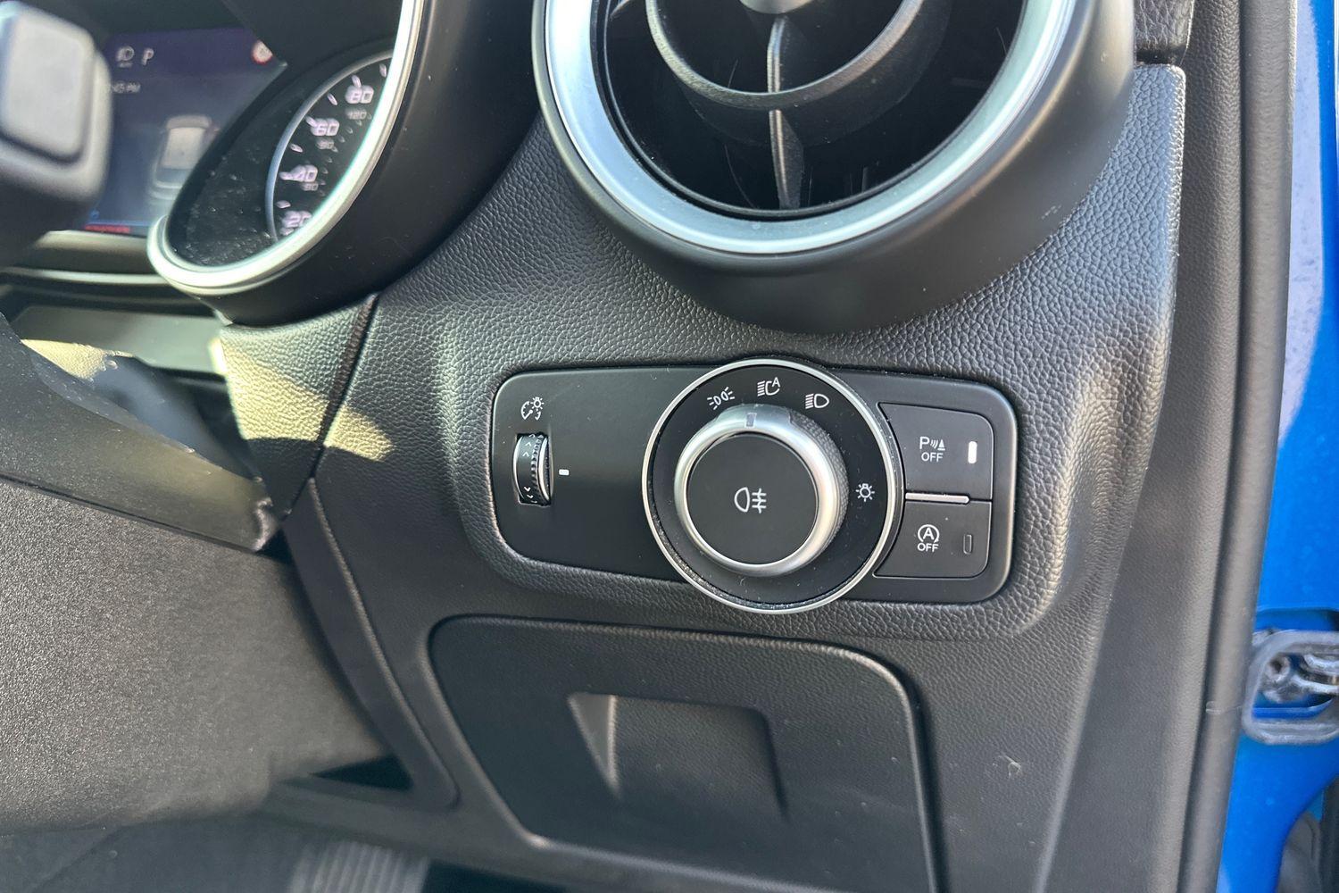 Alfa Romeo STELVIO Photo 25