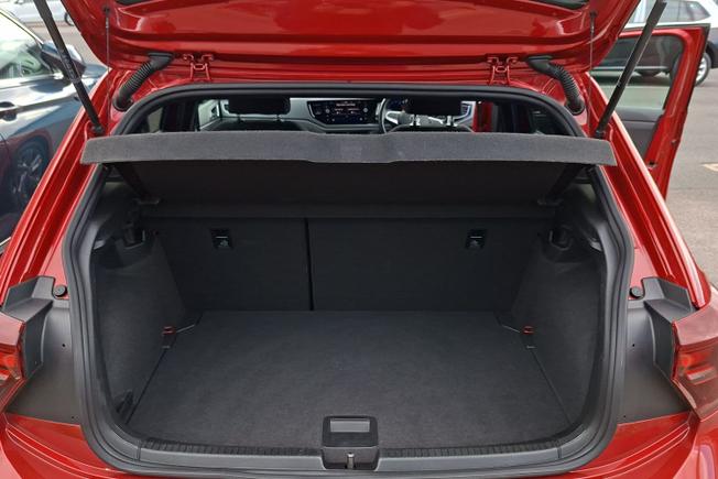 VOLKSWAGEN Polo Photo 12
