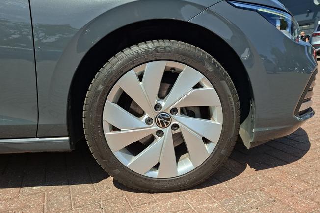 VOLKSWAGEN Golf Photo 5