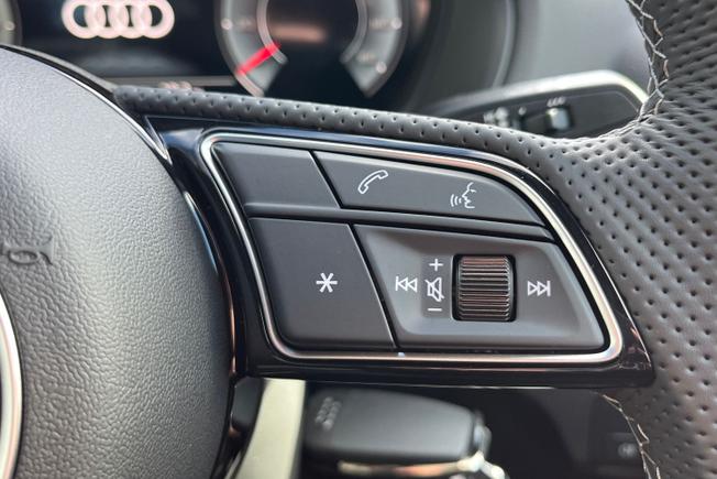 AUDI Q2 Photo 17