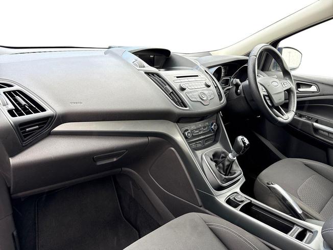 FORD Kuga Photo 2