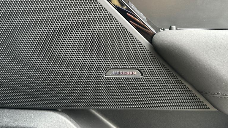 Used Land Rover Range Rover Velar GX74TLV 24