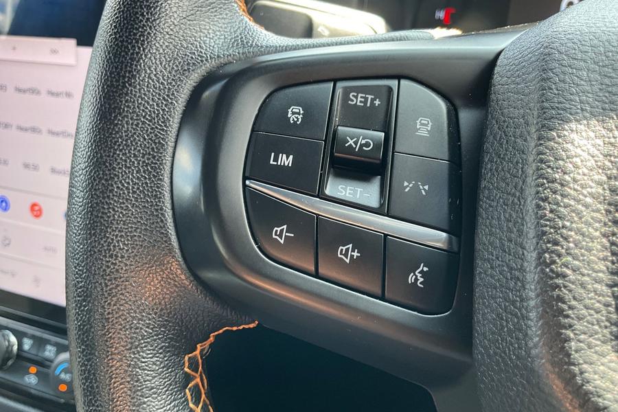 Ford RANGER Photo autoimg-52d0f9f33f79e9d1b05e8ff570cd5ee3fd5d0f12.jpg