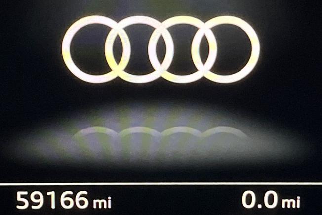 AUDI Q8 Photo 15