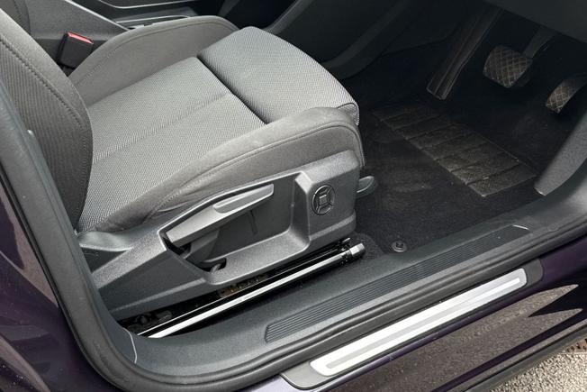 AUDI Q4 E-Tron Photo 31