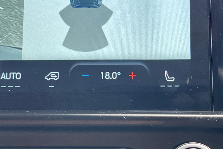 Ford E-TRANSIT CUSTOM Photo autoimg-52d33e3c7291c20152ec63dae5e47ad377609245.jpg