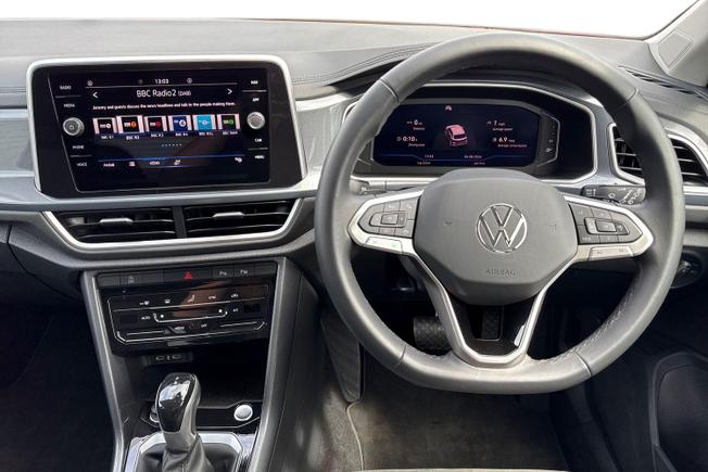 VOLKSWAGEN T-Roc Photo 11