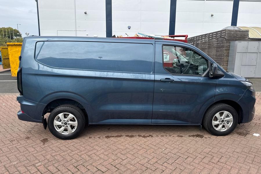 Ford TRANSIT CUSTOM Photo autoimg-52d96734a977946c1fa220a3f38b617985b5d854.jpg
