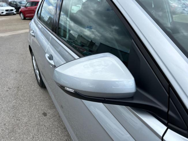 VOLKSWAGEN Polo Photo 20