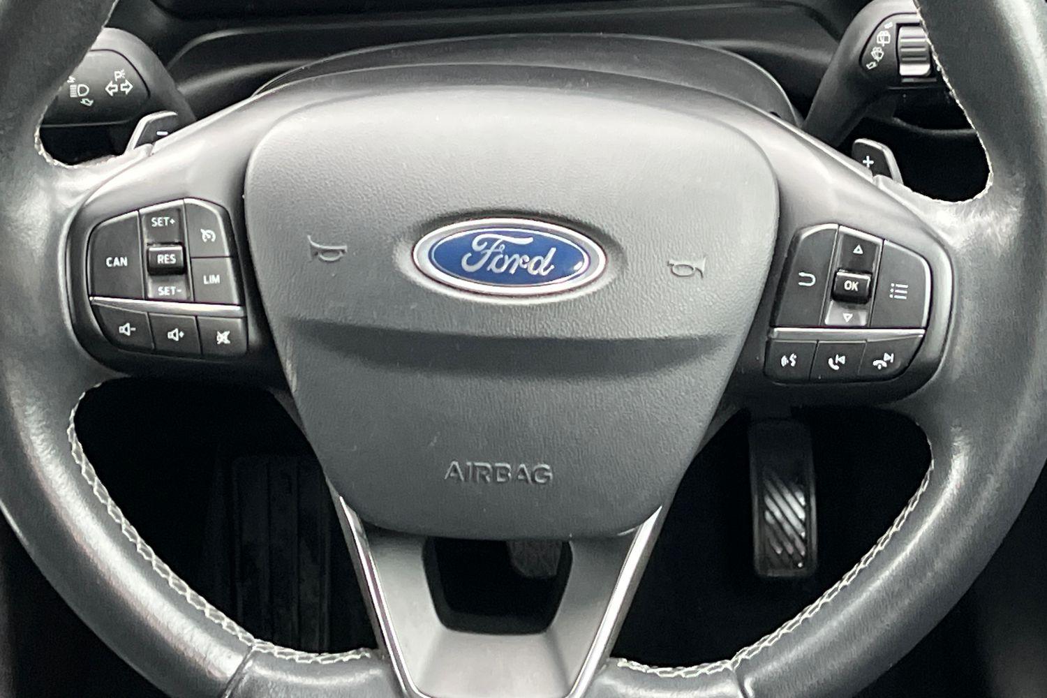 Ford Fiesta Photo 11