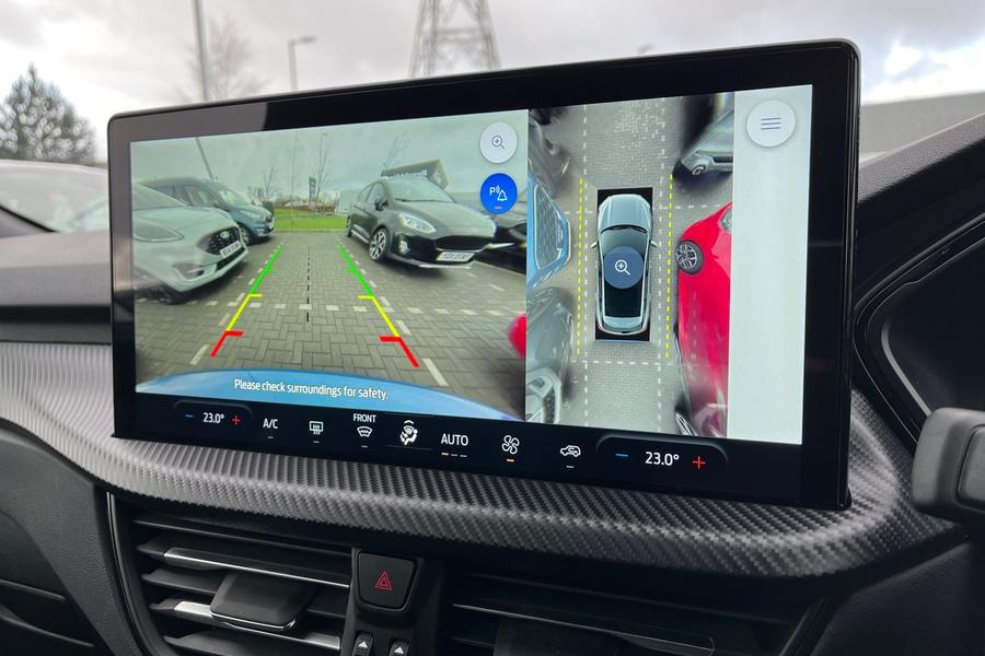 Ford Kuga Photo autoimg-52dee60dfffb480083995bf04a9baee243565050.jpg