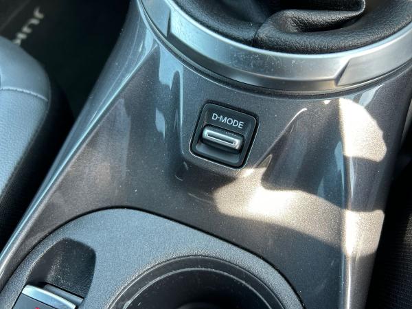 Nissan Juke Photo autoimg-52e41c3a79edd2e35d2e8a89b4a7ce295f034f14.jpg