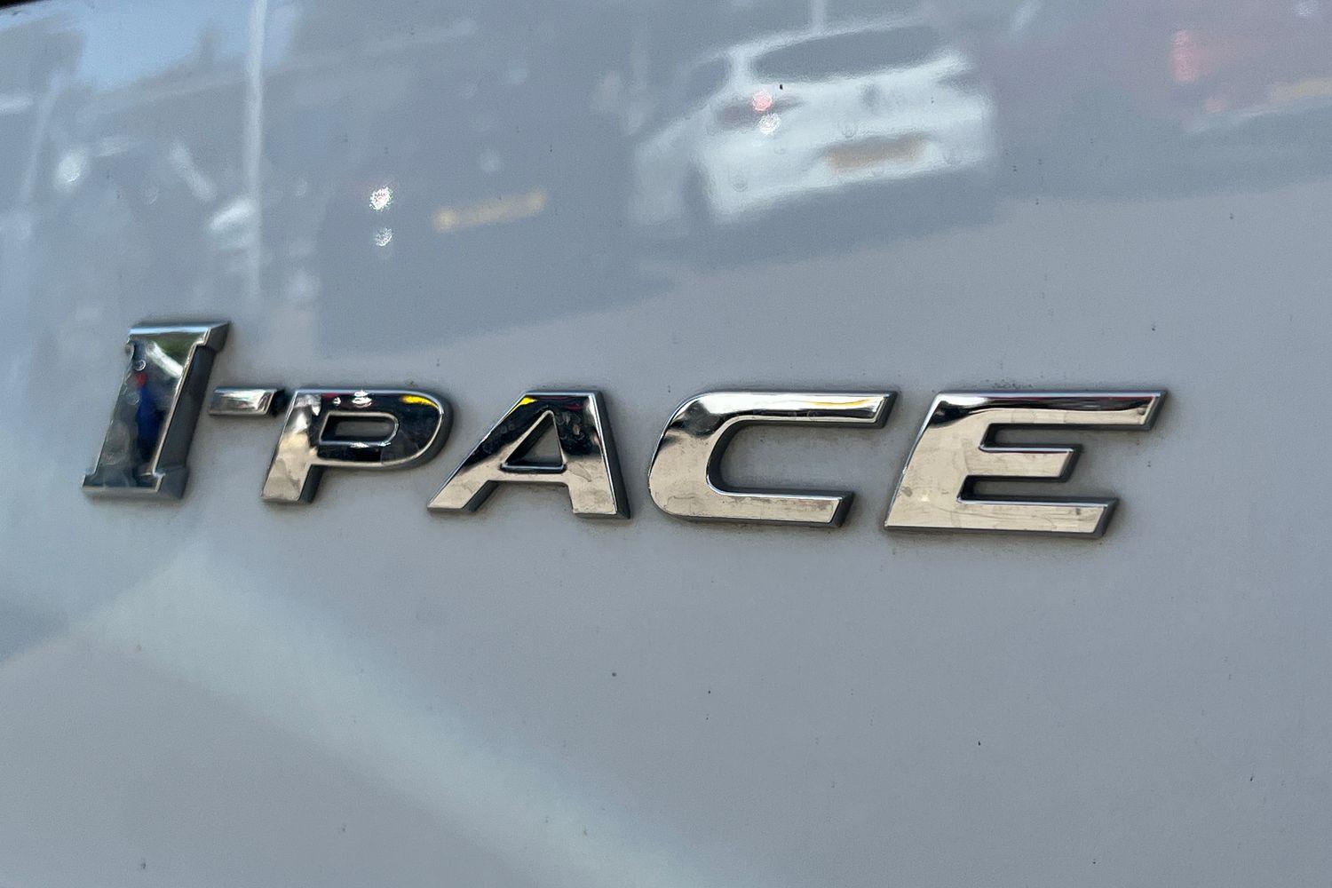 Jaguar I-PACE Photo 26