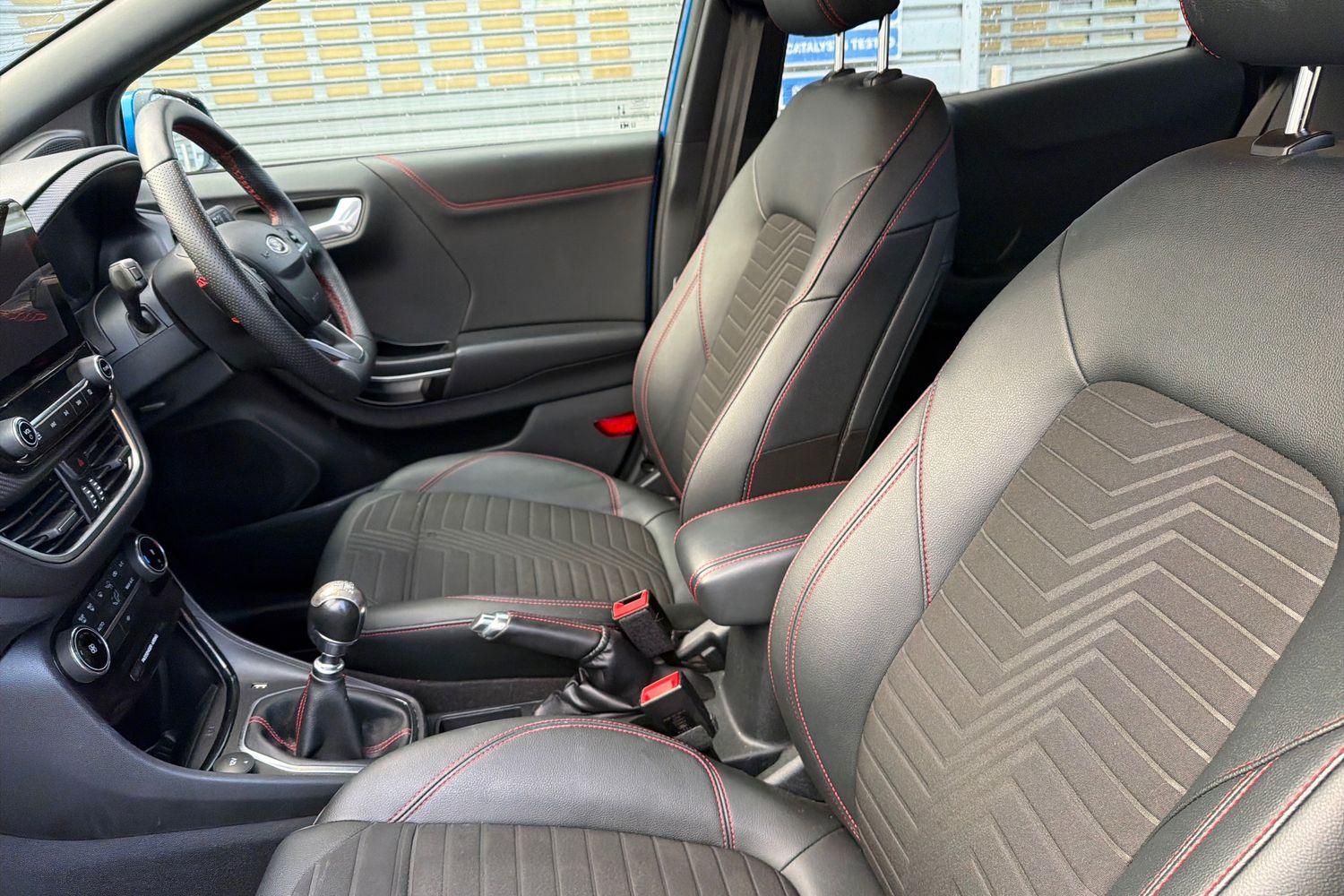 Ford PUMA Photo 18