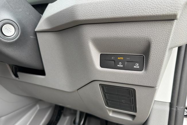 VOLKSWAGEN Crafter Photo 37