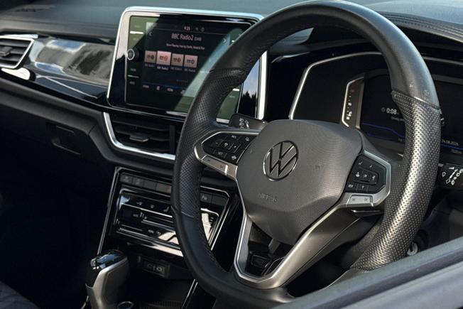 Volkswagen T-Roc Photo 38