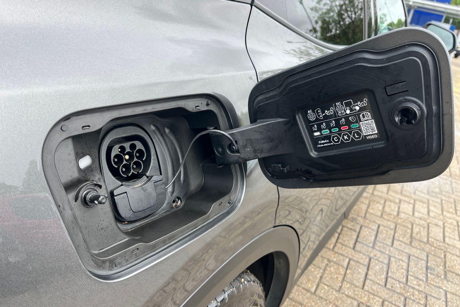 Ford Explorer Photo 27