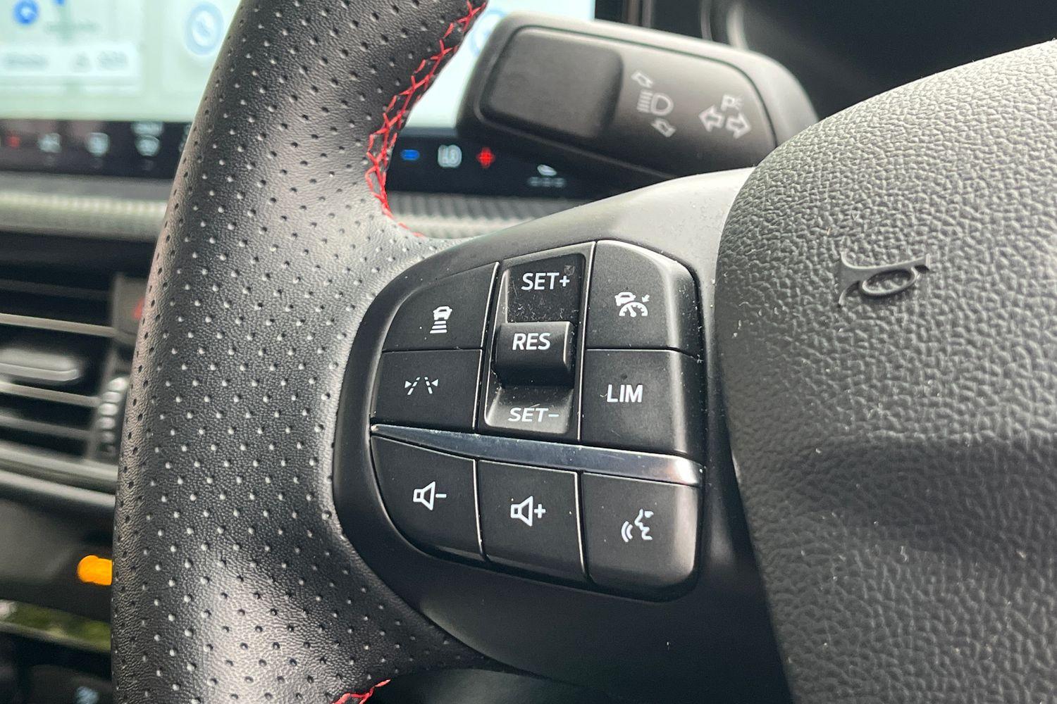 Ford Kuga Photo 36