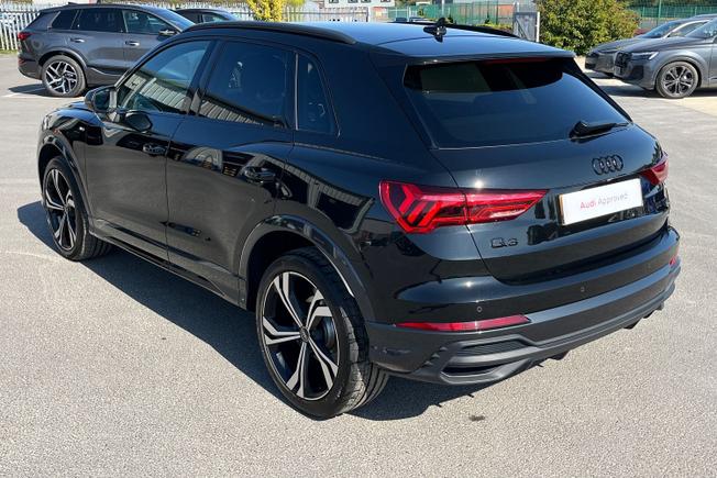 AUDI Q3 Photo 26