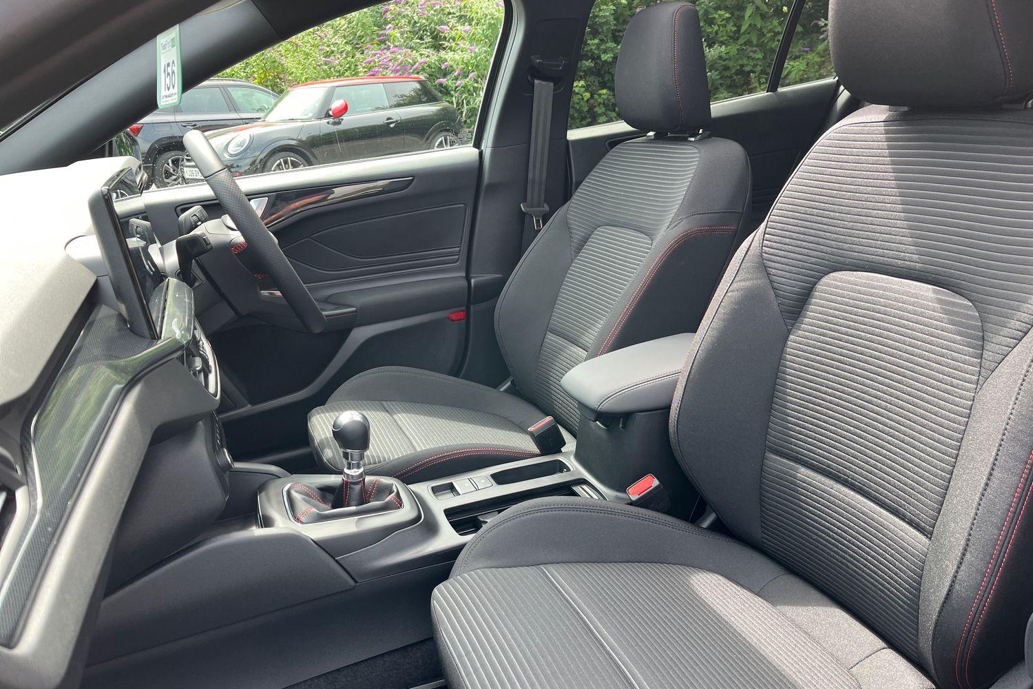Ford FOCUS Photo 18