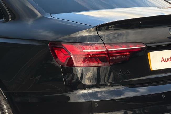 AUDI A4 Photo 50