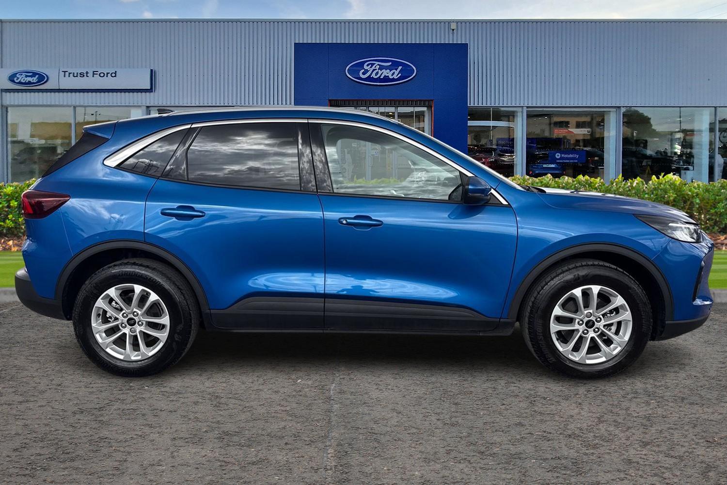 Ford KUGA Photo 2