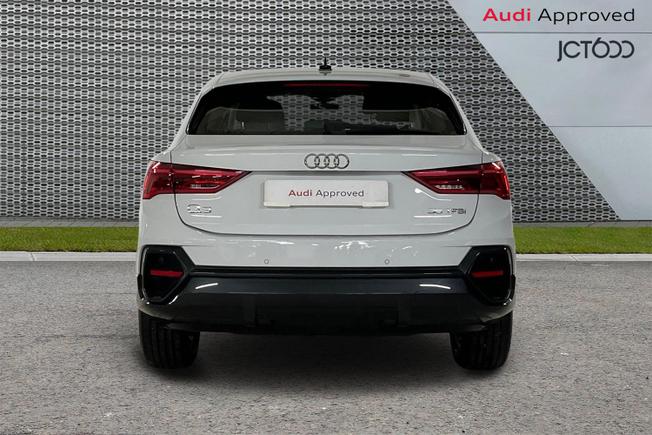 AUDI Q3 Photo 7