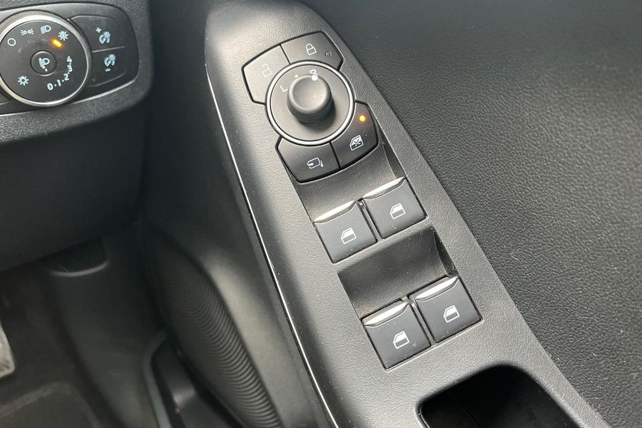 Ford PUMA Photo autoimg-52f71cb644e0009d50b36c022b45665f1e9b35ed.jpg