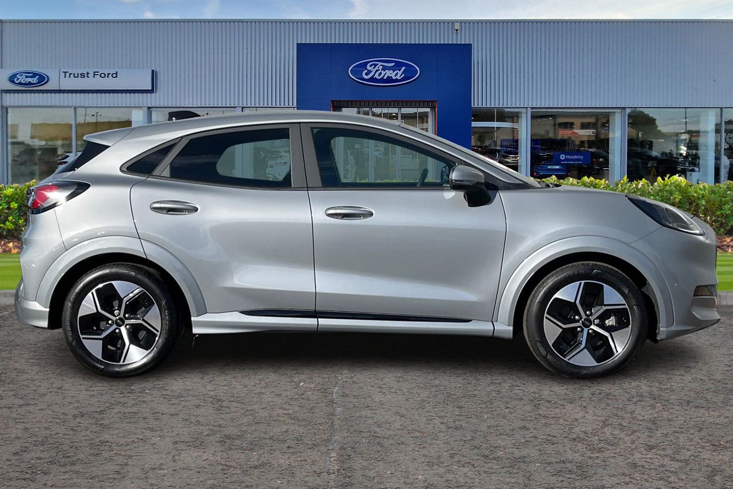 Ford PUMA Photo 2