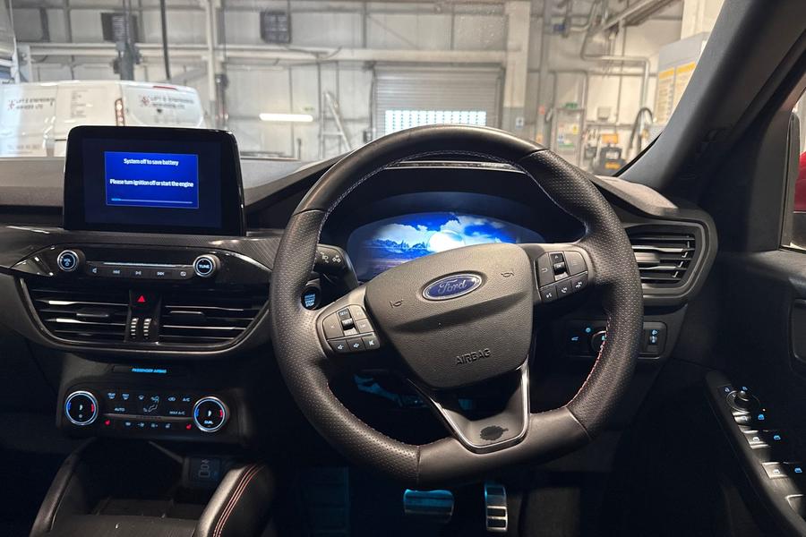 Ford Kuga Photo autoimg-52fad5e7c8a676d293494b38f497a24ac5bcb307.jpg