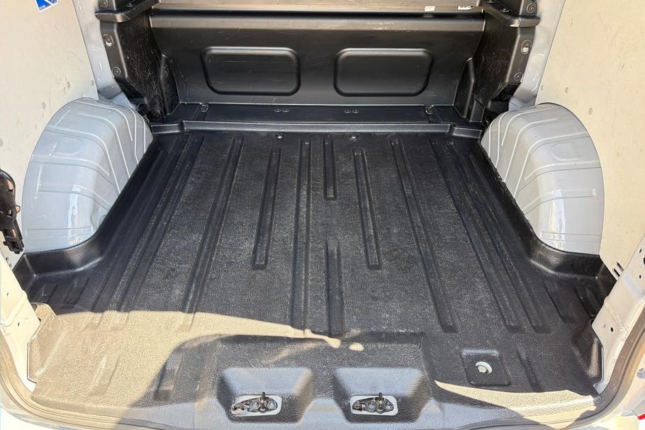 Used Ford TRANSIT CUSTOM WN75KBF 32