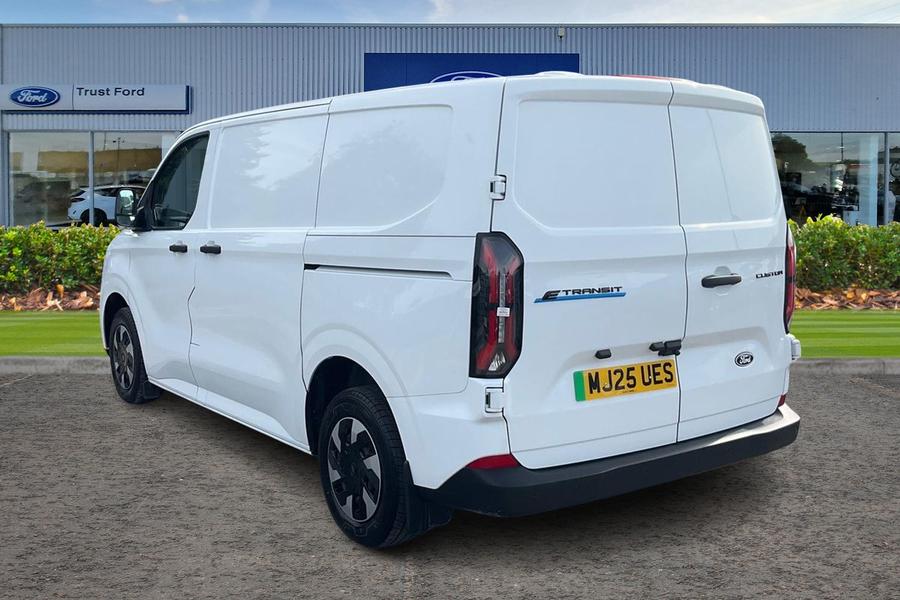 Ford E-Transit Custom Photo autoimg-52fe2560eb8d5e5d4341de76442443b251f323ac.jpg