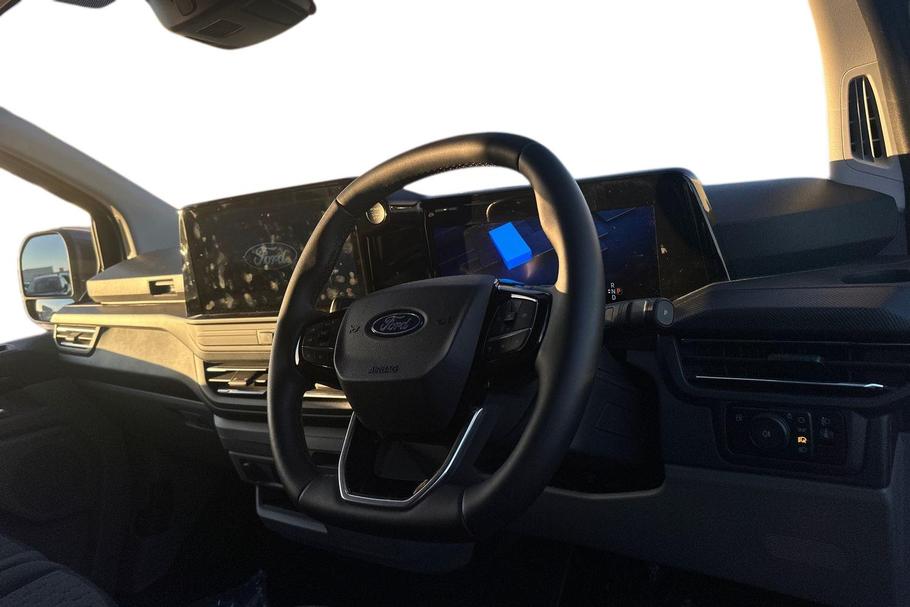 Used Ford TRANSIT CUSTOM WO25UTK 14