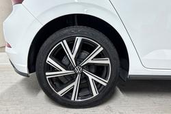 VOLKSWAGEN Polo Photo 5