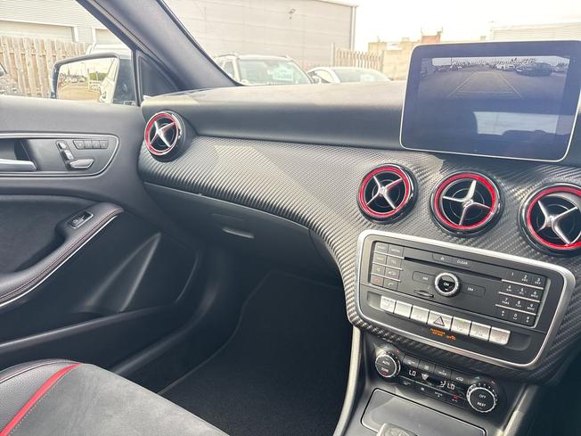 MERCEDES-BENZ A Class Photo 55