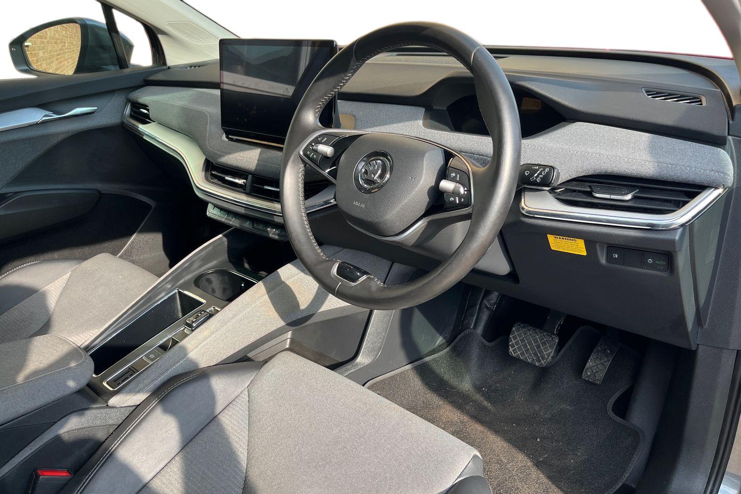 Skoda ENYAQ Photo 8